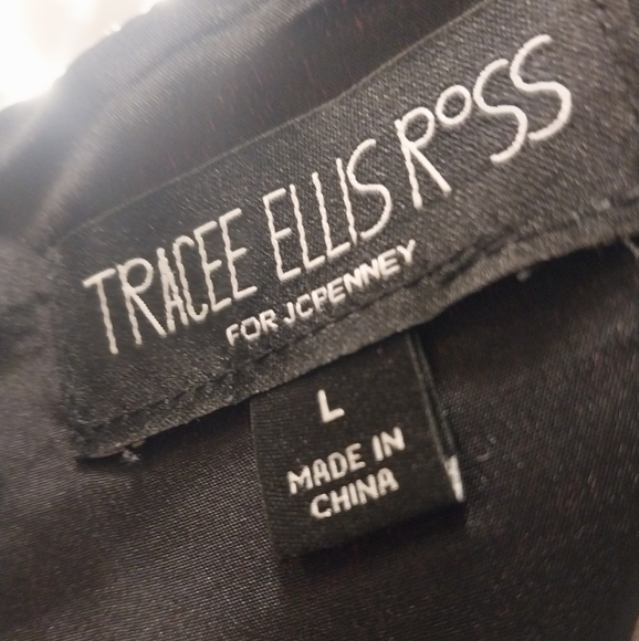 Beautiful Colorful Abstract Print Dress - Picture 4 of 6